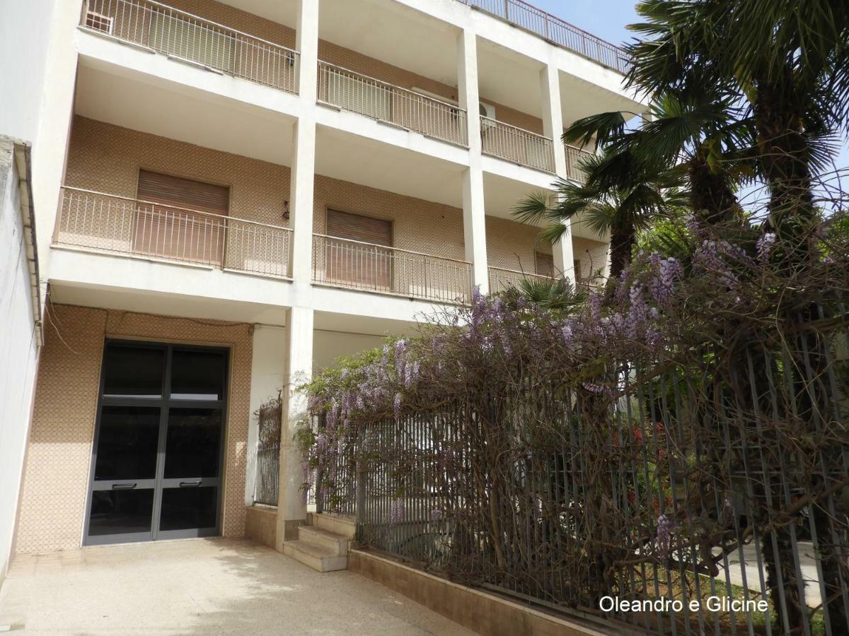 Oleandro E Glicine Apartamento Lecce Exterior foto