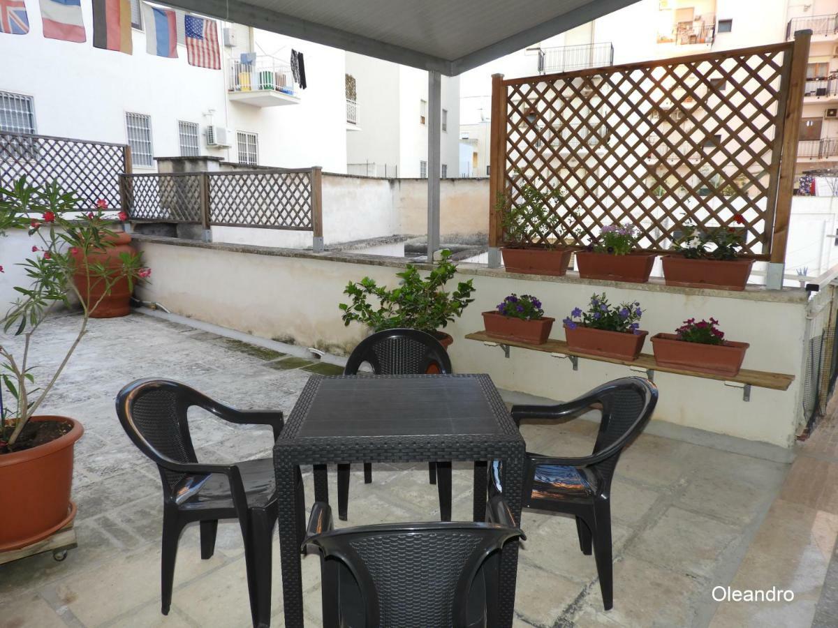 Oleandro E Glicine Apartamento Lecce Exterior foto