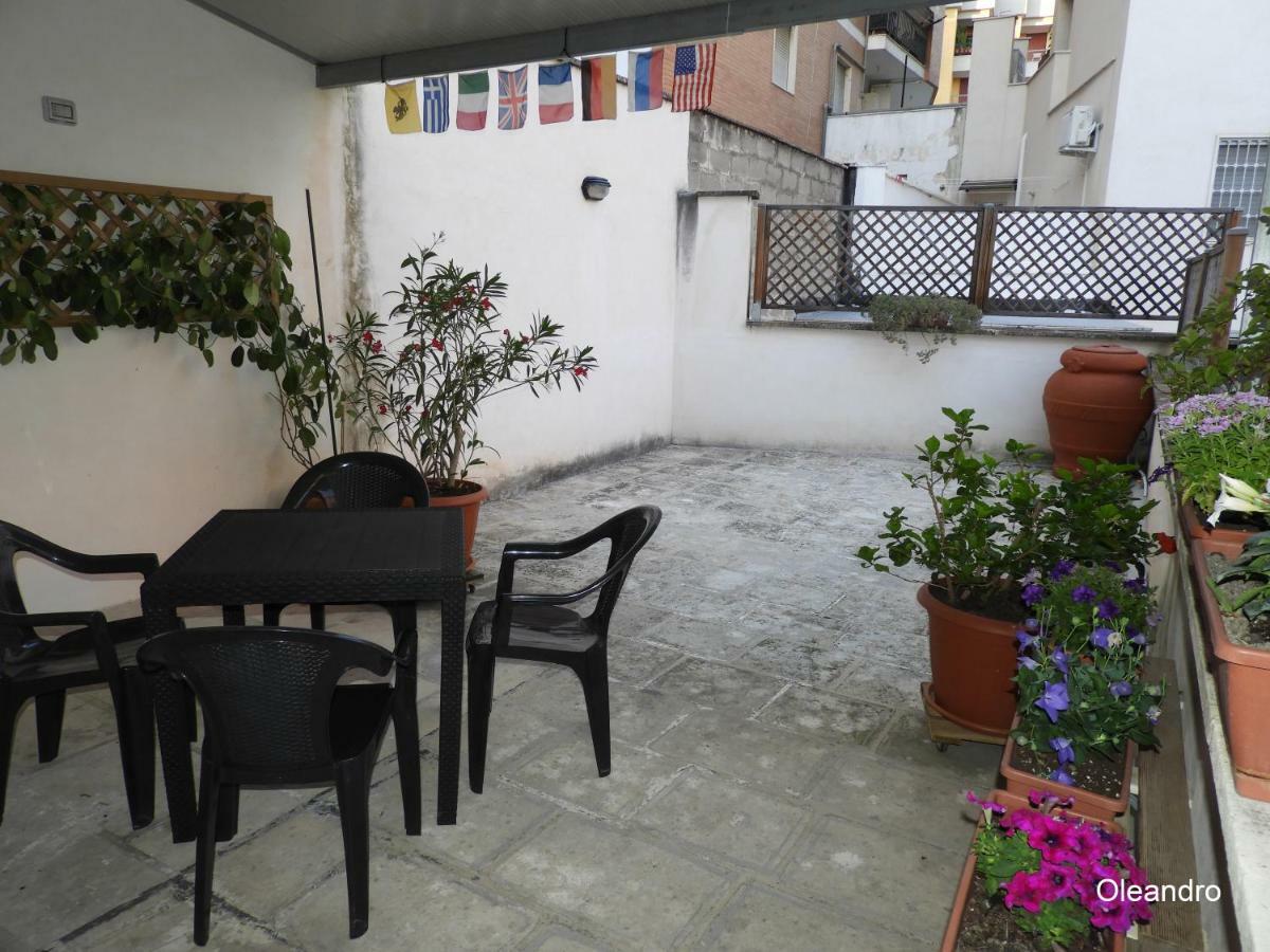 Oleandro E Glicine Apartamento Lecce Exterior foto